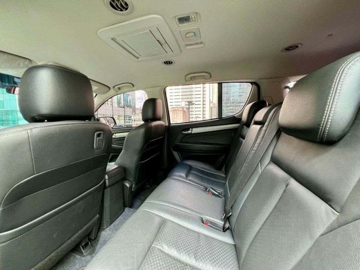 2015 Isuzu MUX 4x2 LSA 2.5, Automatic, Diesel