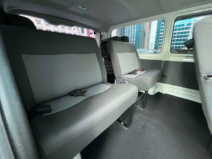 2024 Toyota HiAce Commuter Deluxe 2.8, Manual, Diesel
