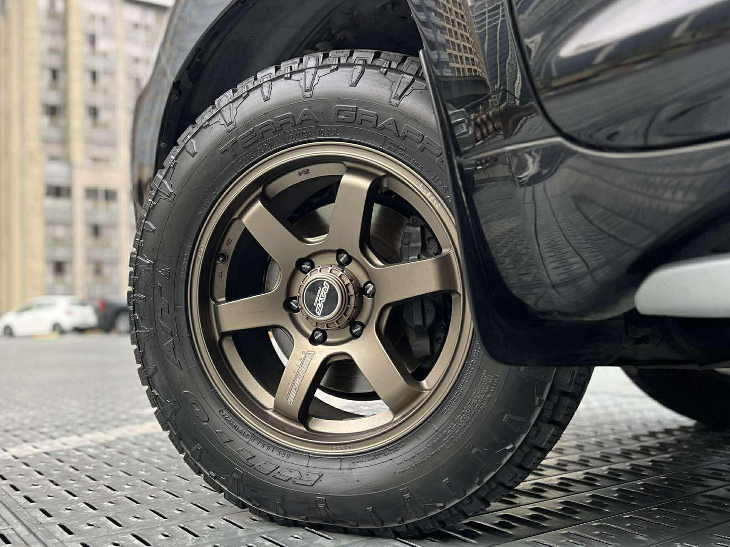 2011 Toyota Land Cruiser Prado VX 4.0 V6 4x4, Automatic, Gas