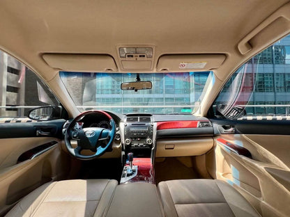 2014 Toyota Camry 2.4 V, Automatic, Gas
