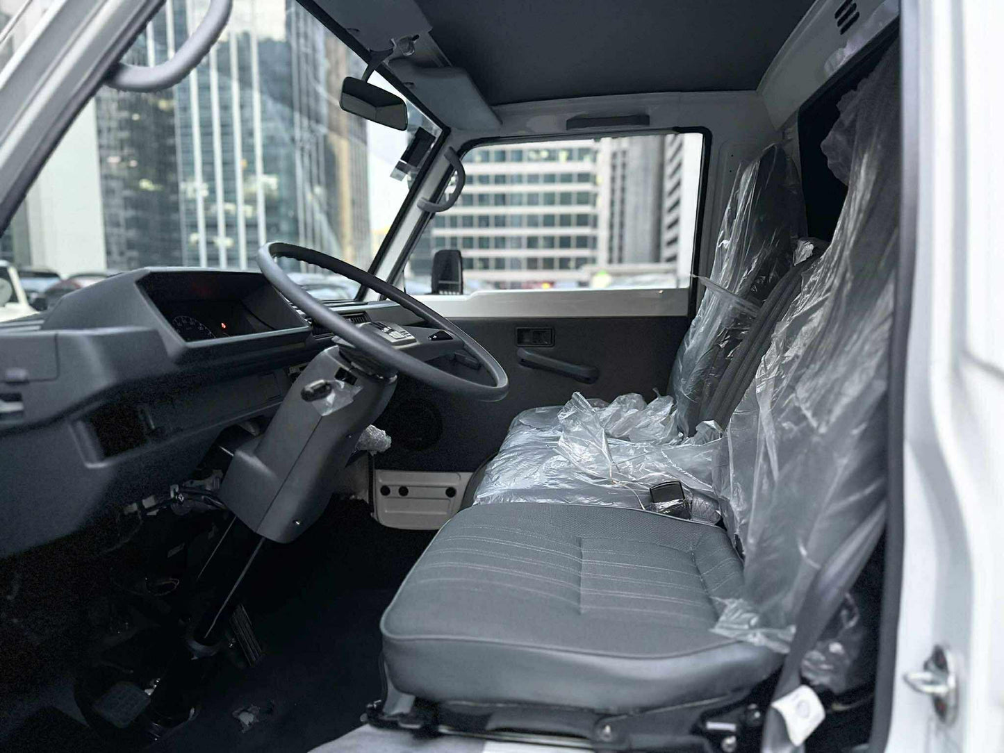 2020 Mitsubishi L300 FB Body Dual AC, Manual, Diesel