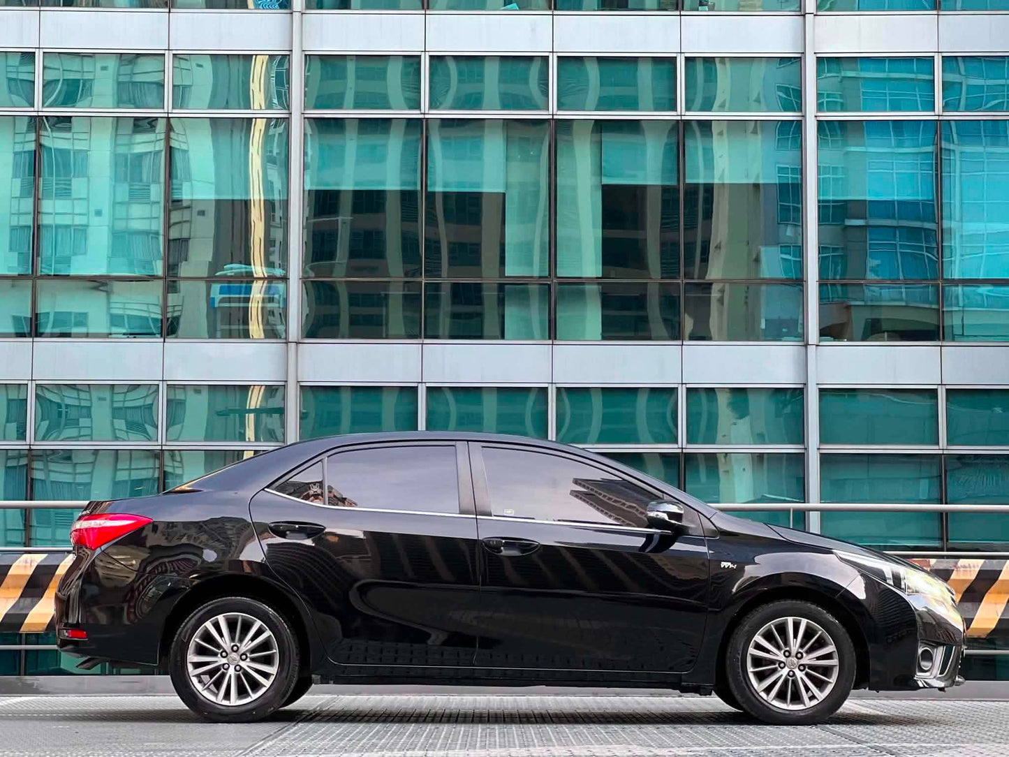 2016 Toyota Altis 1.6 G, Manual, Gas