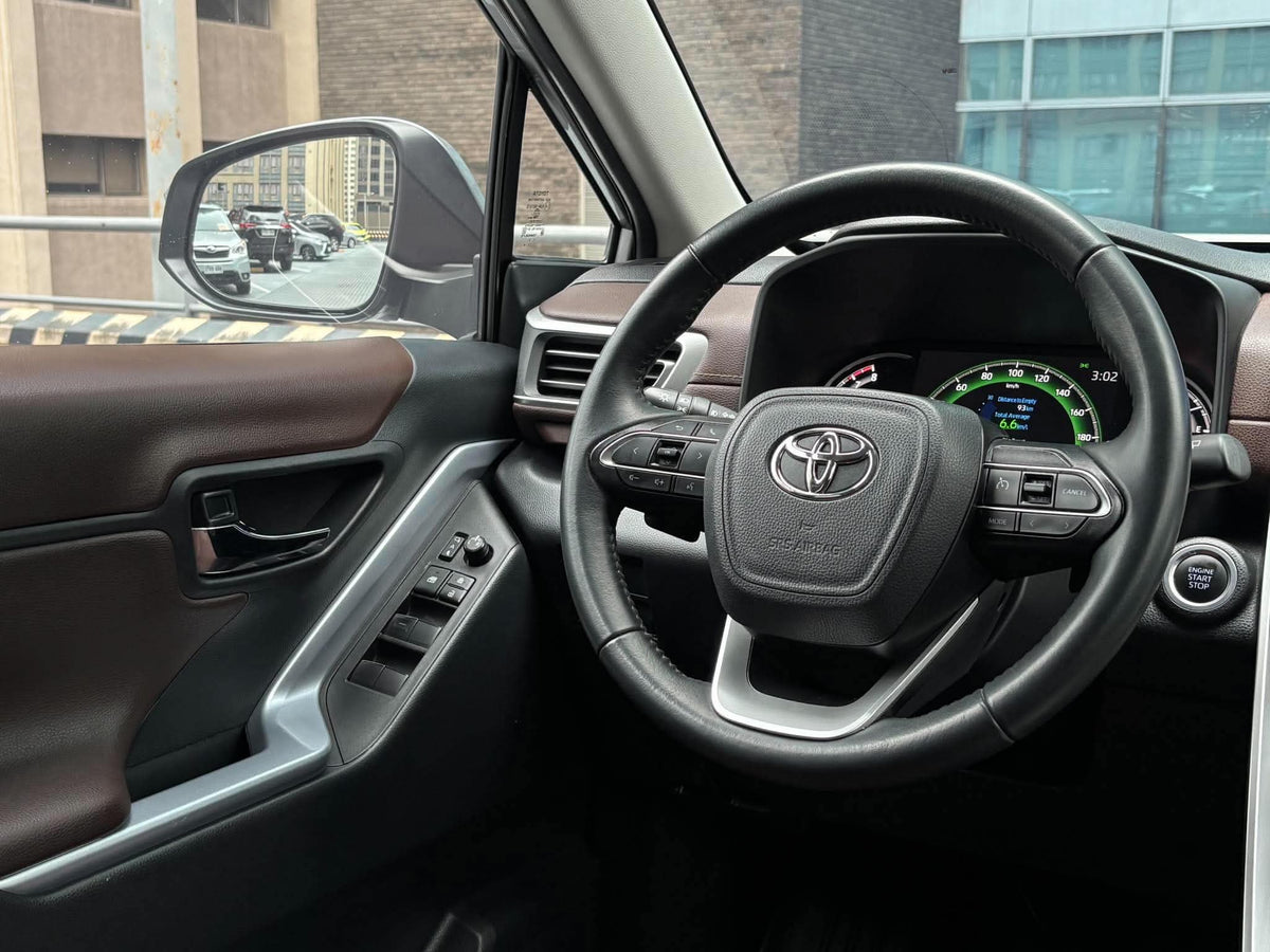 2023 Toyota Innova Zenix 2.0 V, Automatic, Gas