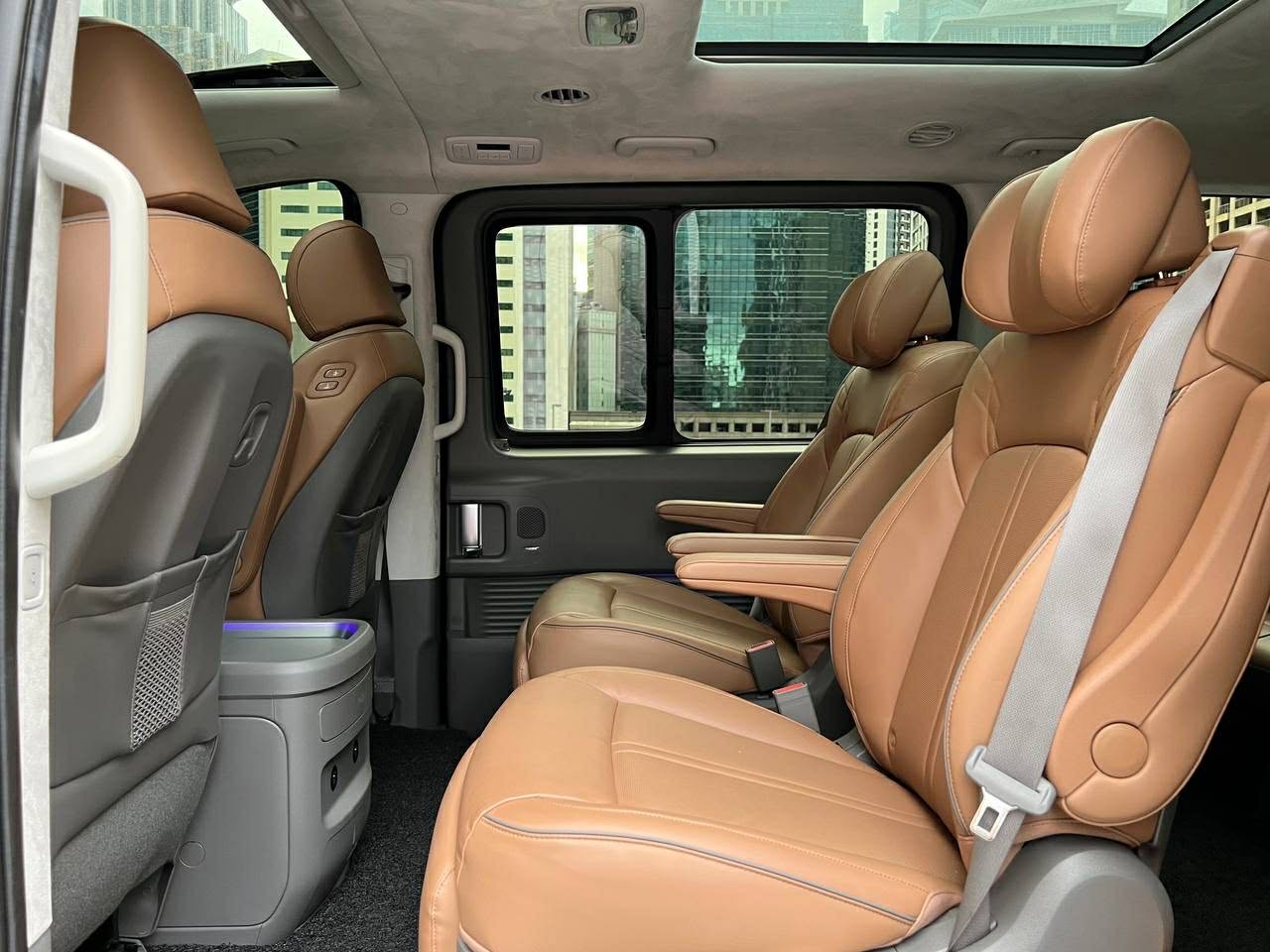 2023 Hyundai Staria Premium+ AWD 2.2, Automatic, Diesel