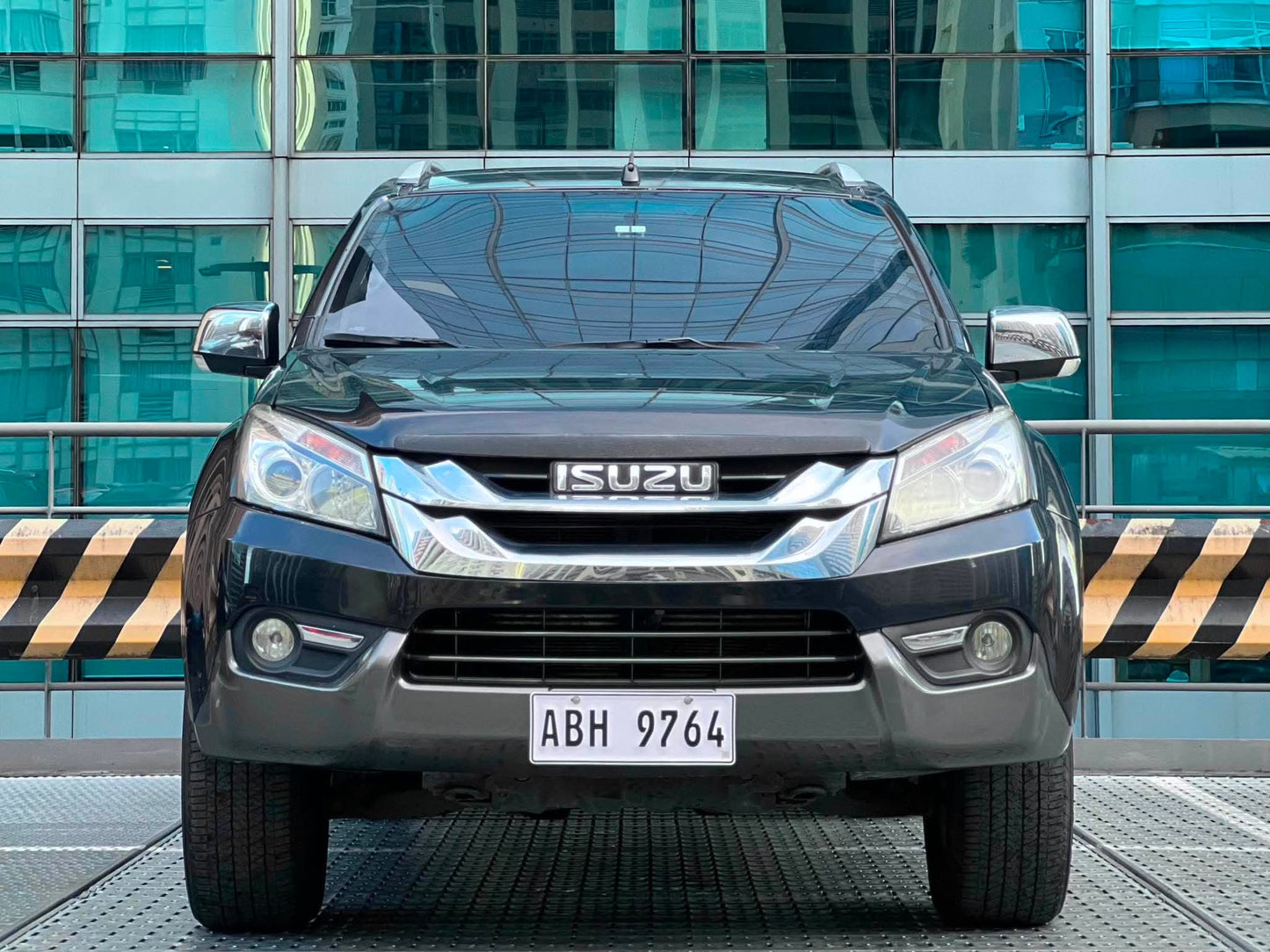 2015 Isuzu MUX 2.5 LSA 4x4, Automatic, Diesel