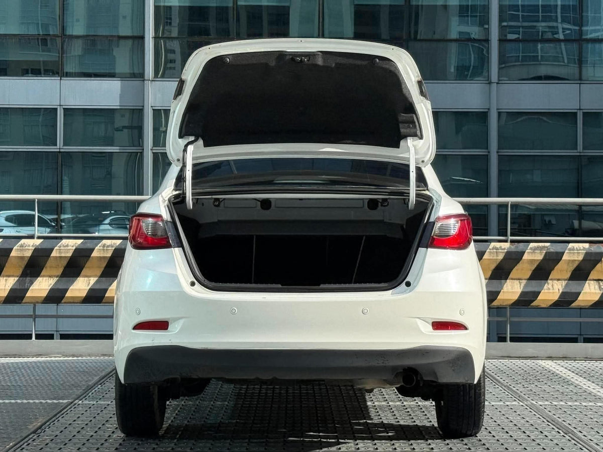 2017 Mazda 2 1.5 Sedan, Automatic, Gas