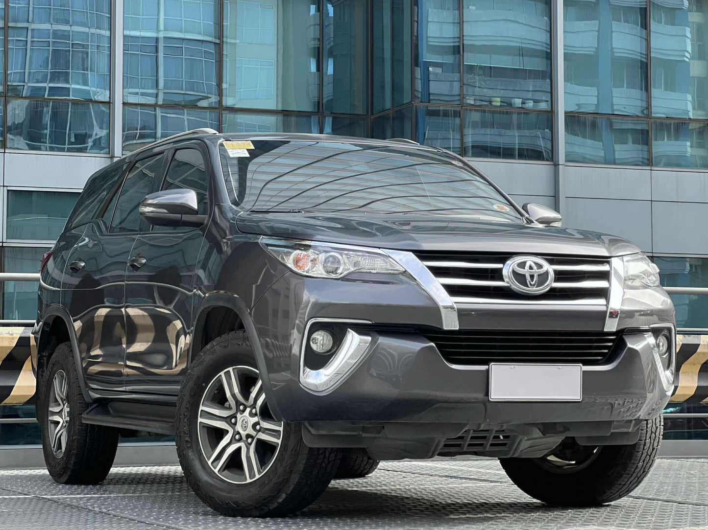 2019 Toyota Fortuner 4x2 G, Automatic, Gas