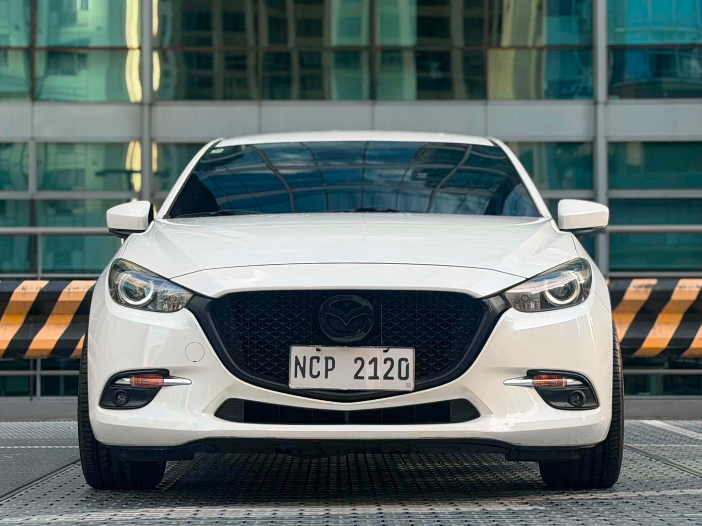 2017 Mazda 3 1.5 Hatchback, Automatic, Gas