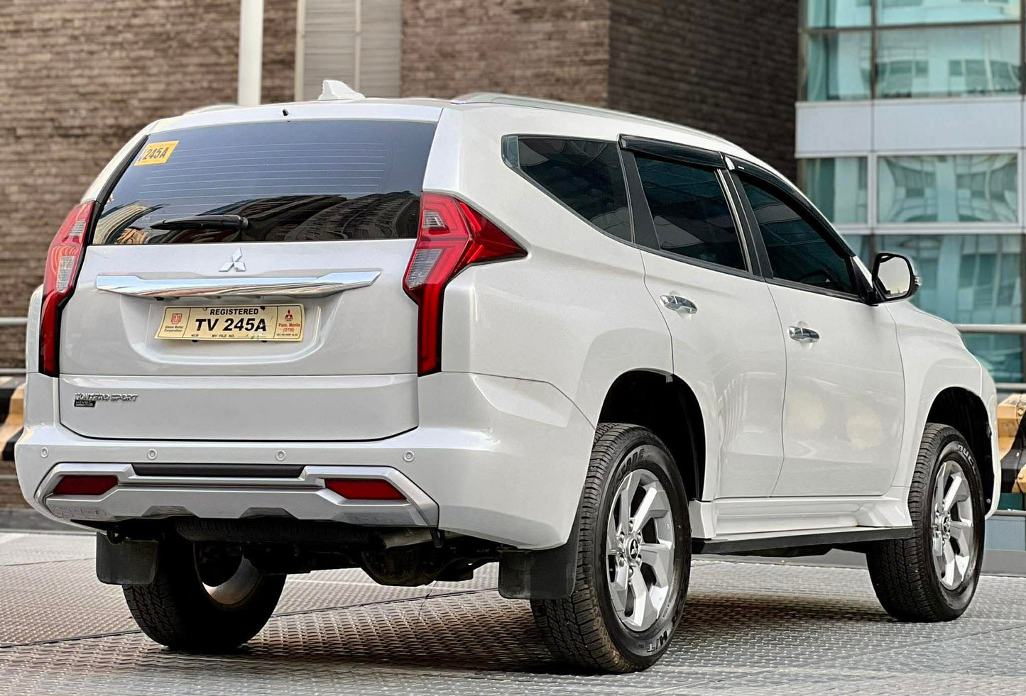 2025 Mitsubishi Montero GLX, Manual, Diesel