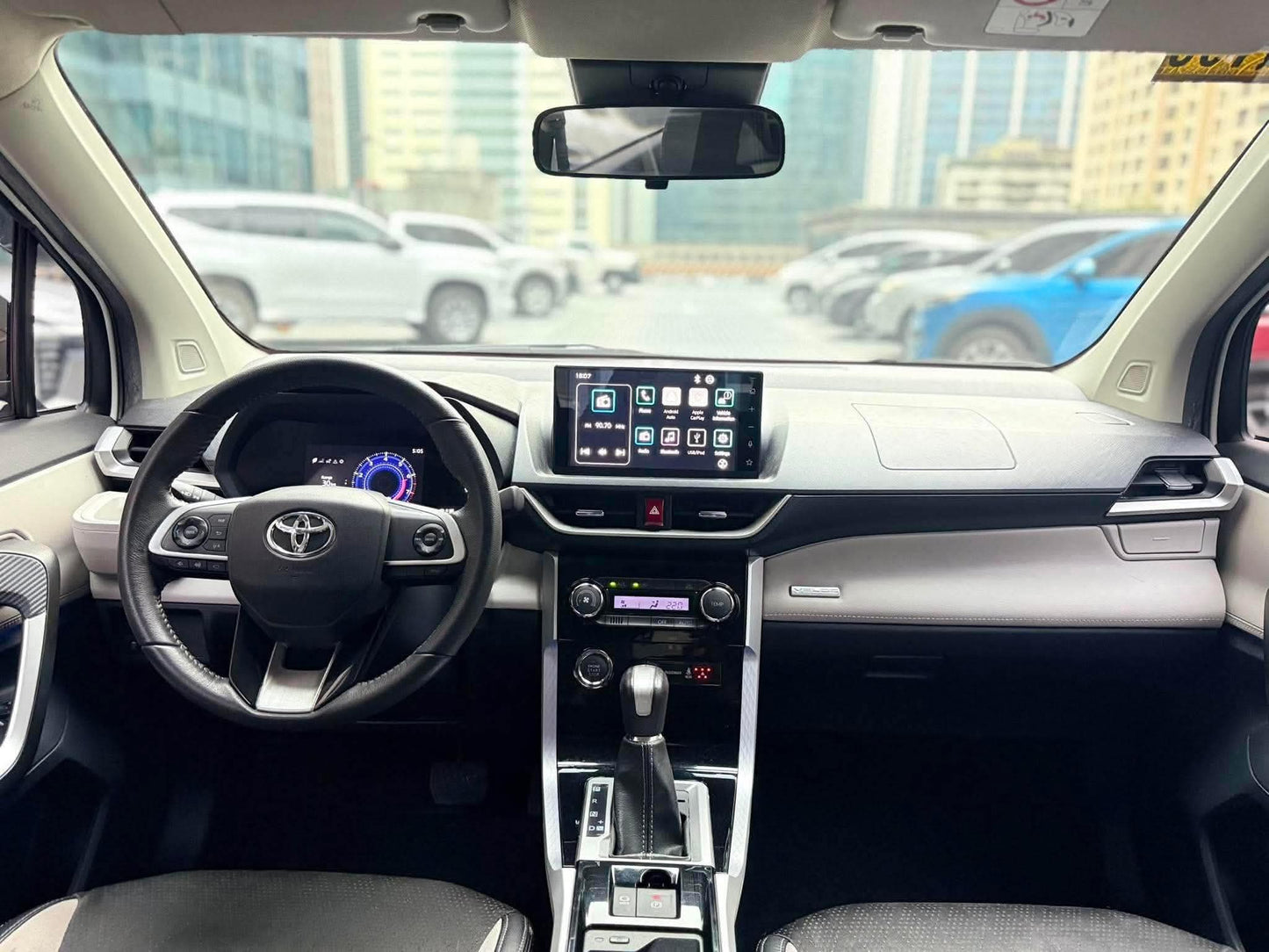 2022 Toyota Veloz 1.5 V CVT, Automatic, Gas