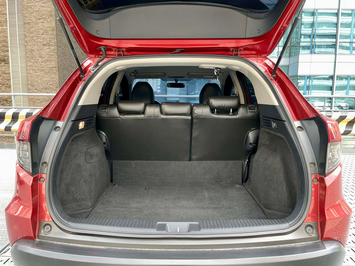 2020 Honda HRV 1.8 E, Automatic, Gas