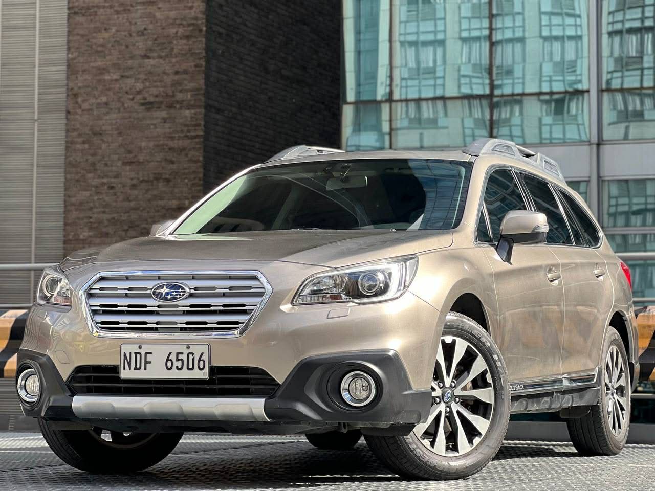 2015 Subaru Outback 3.6 RS, Automatic, Gas