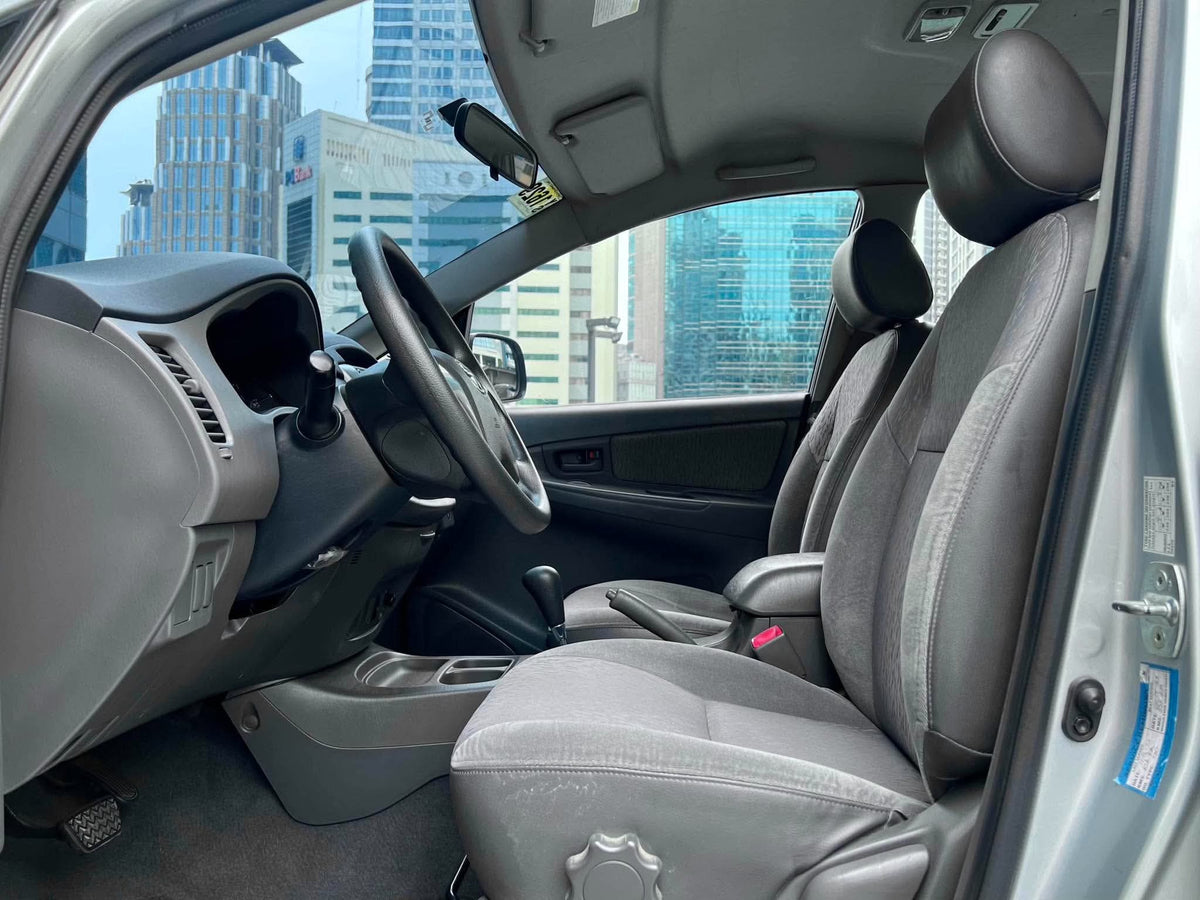 2015 Toyota Innova 2.5E, Automatic, Diesel