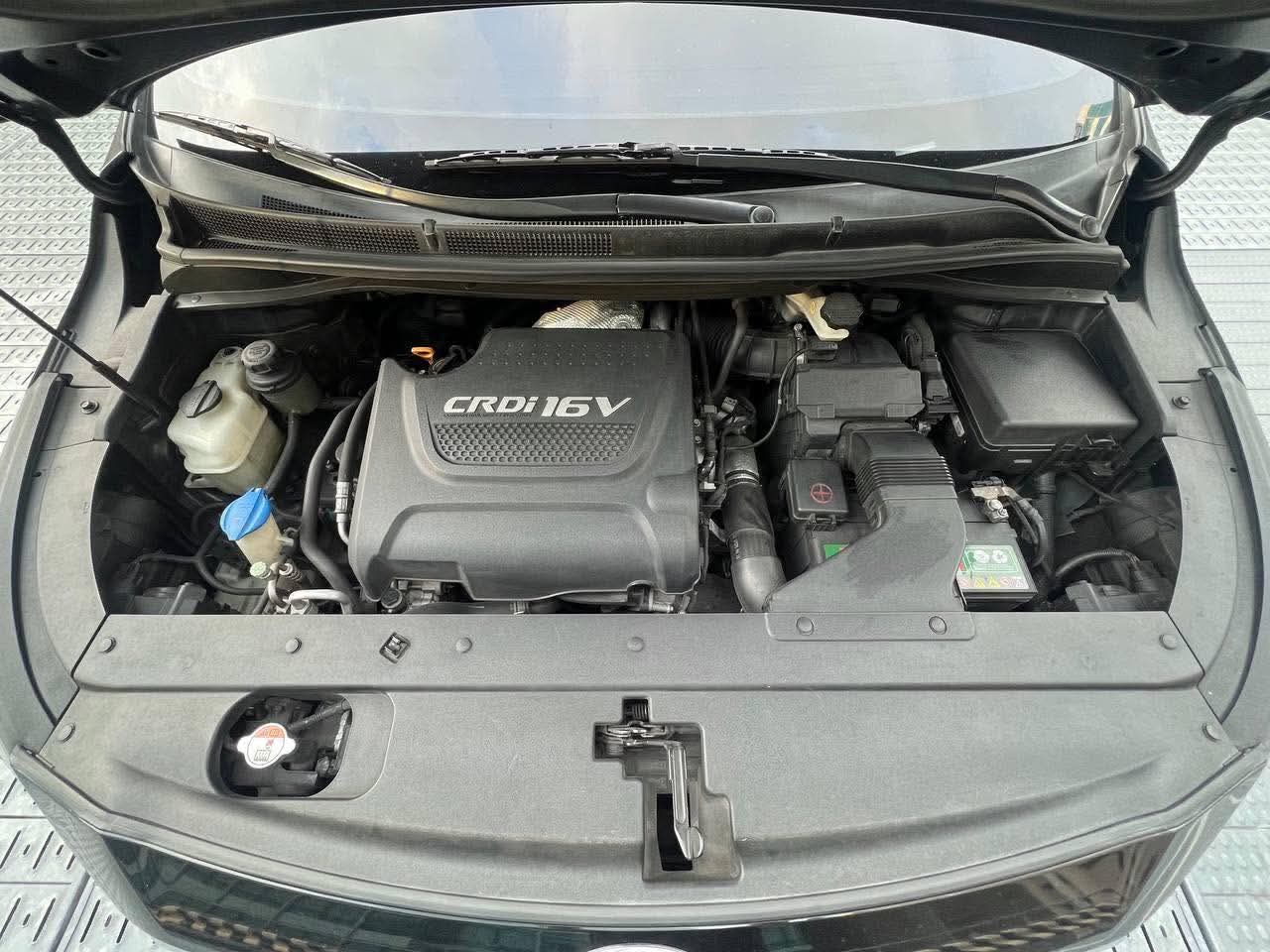 2017 Kia Carnival 2.2, Automatic, Diesel