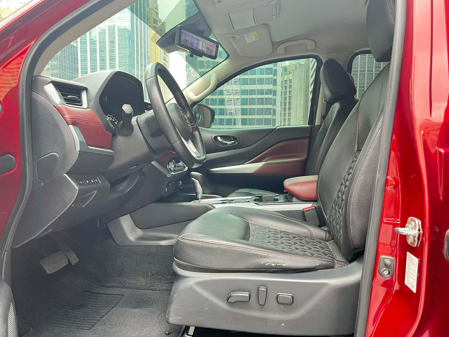 2022 Nissan Terra 2.5L VL 4x4, Automatic, Diesel