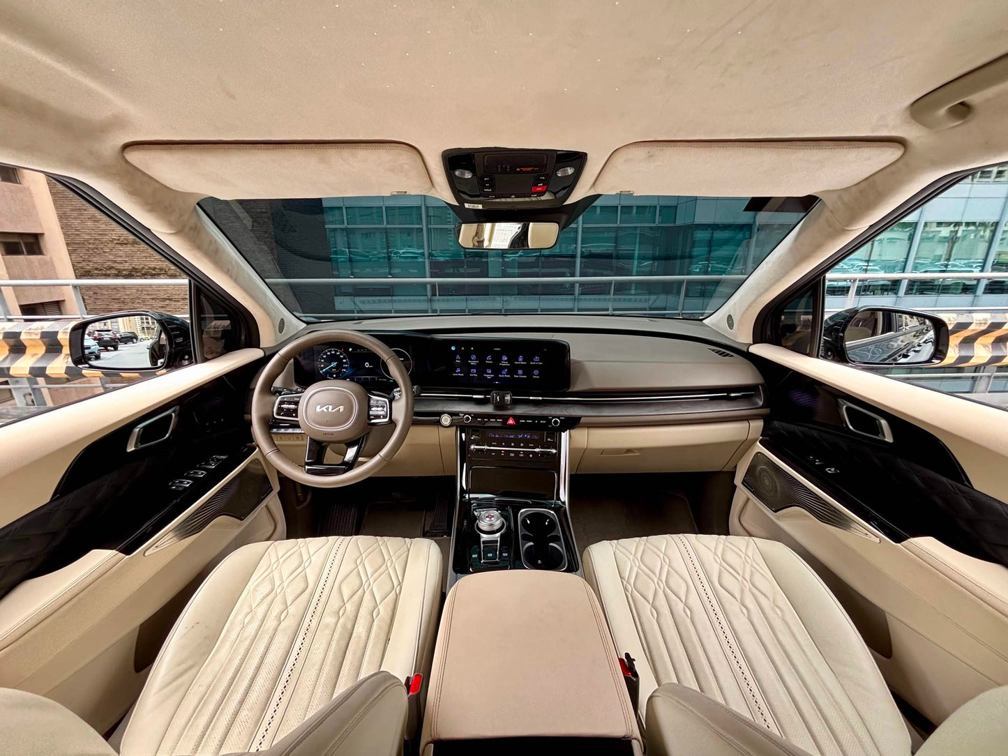 2023 Kia Carnival Limousine VIP 3.5, Automatic, Gas