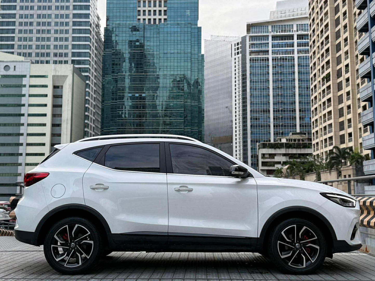 2024 MG ZS 1.5 MCE LUX, Automatic, Gas