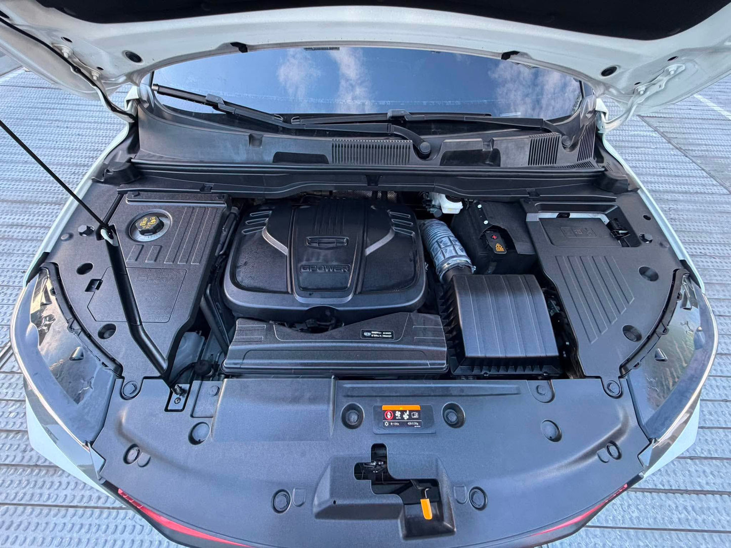 2023 Geely Coolray Sport SE 1.5,
Automatic, Gas
