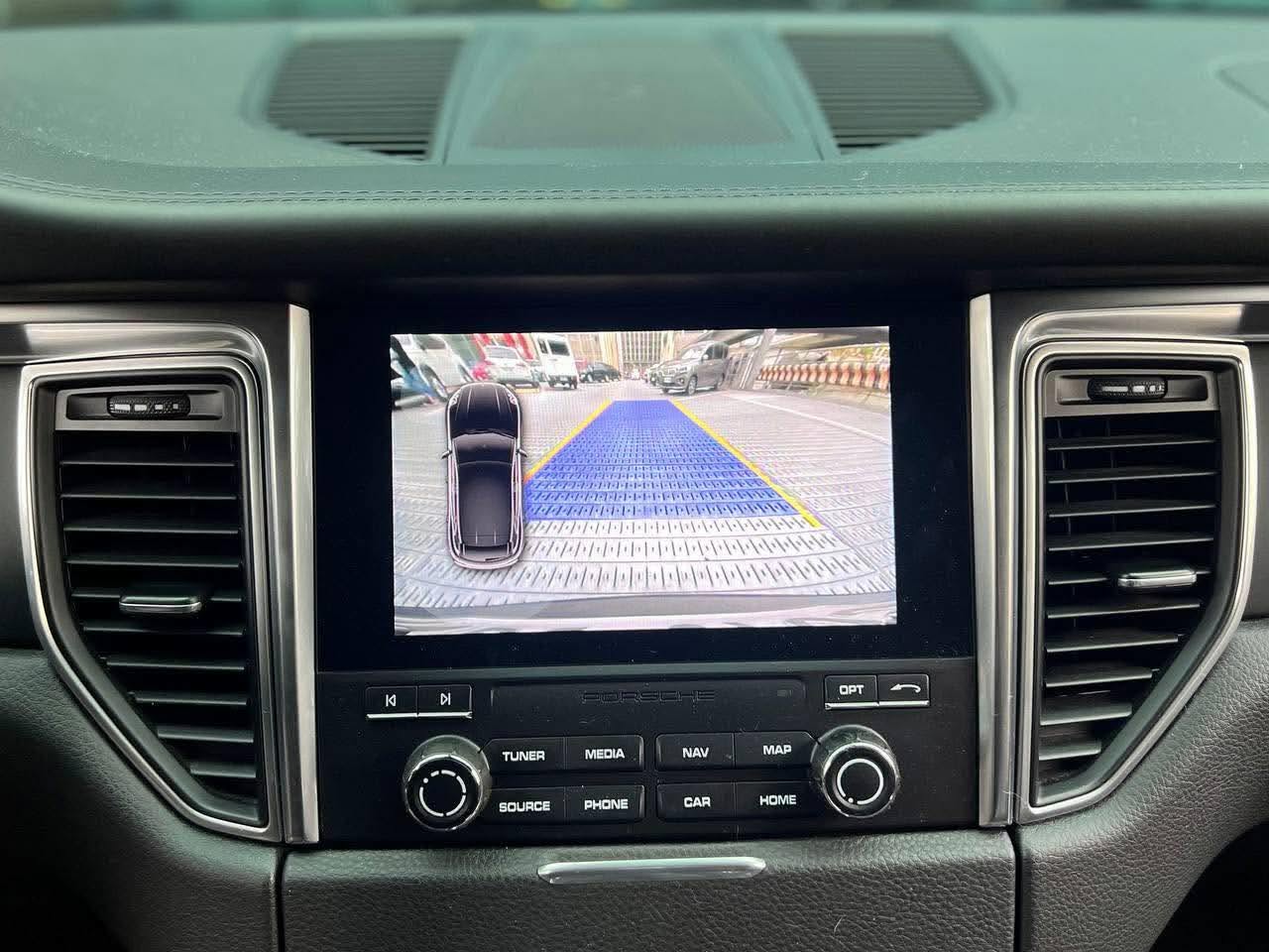 2019 Porsche Macan 2.0T Turbo, Automatic, Gas