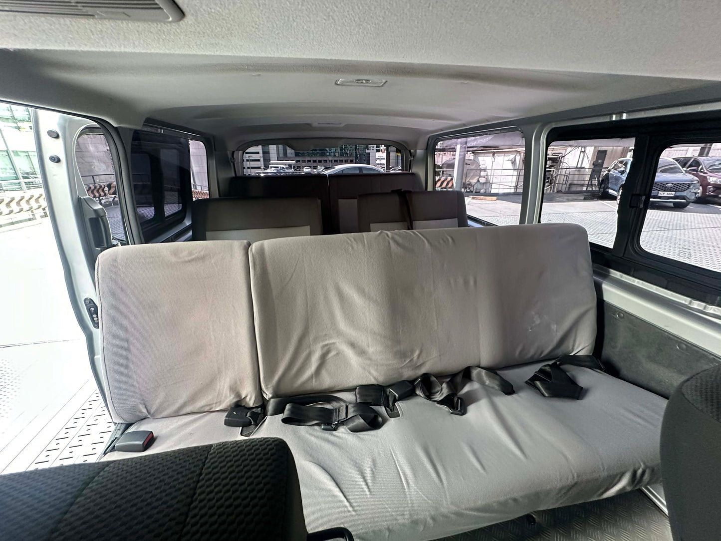 2020 Toyota Hi Ace 2.8, Commuter Deluxe, Manual, Diesel