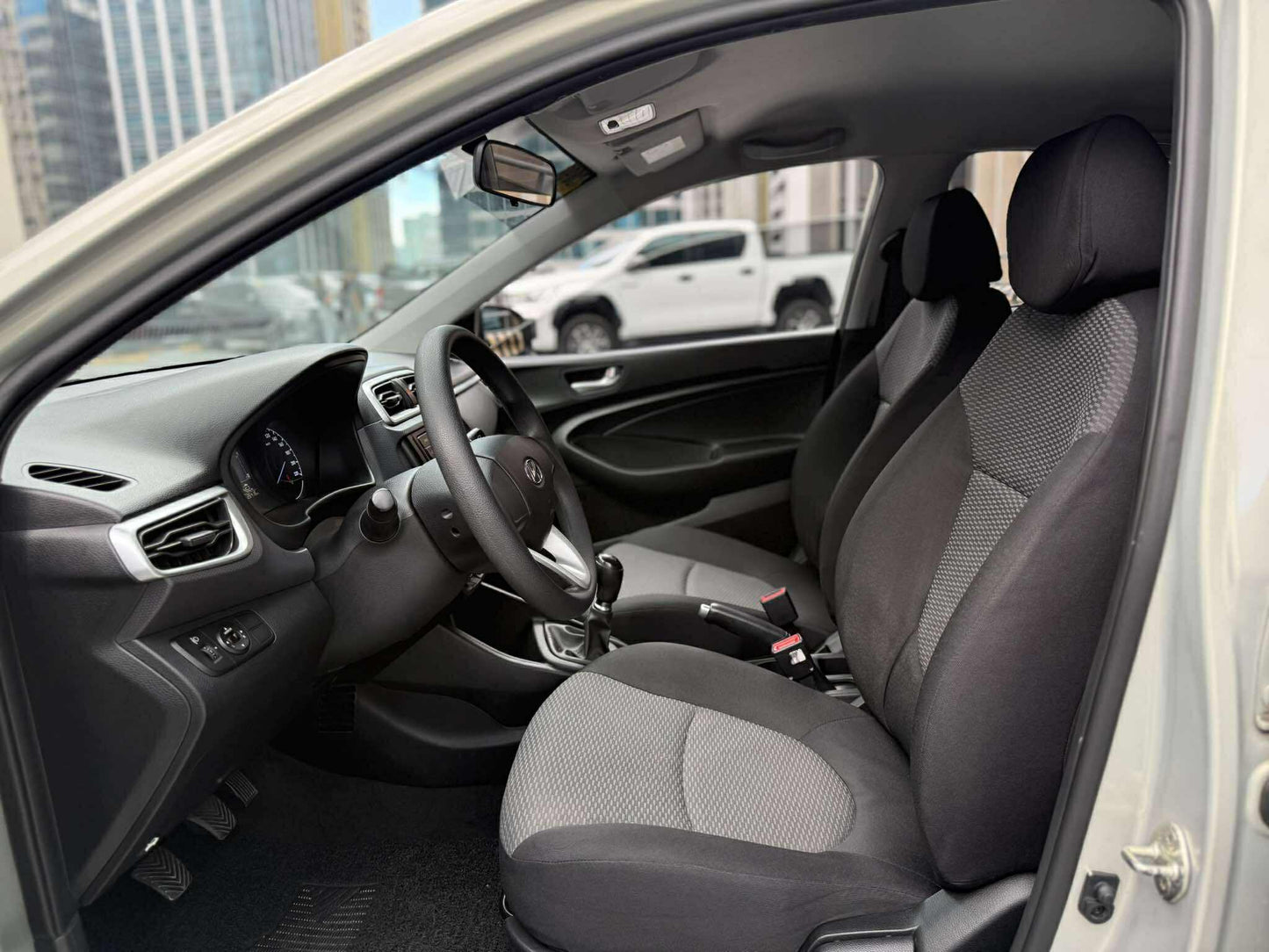 2019 Hyundai Reina GL 1.4, Manual, Gas