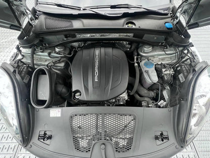 2019 Porsche Macan 2.0T Turbo, Automatic, Gas