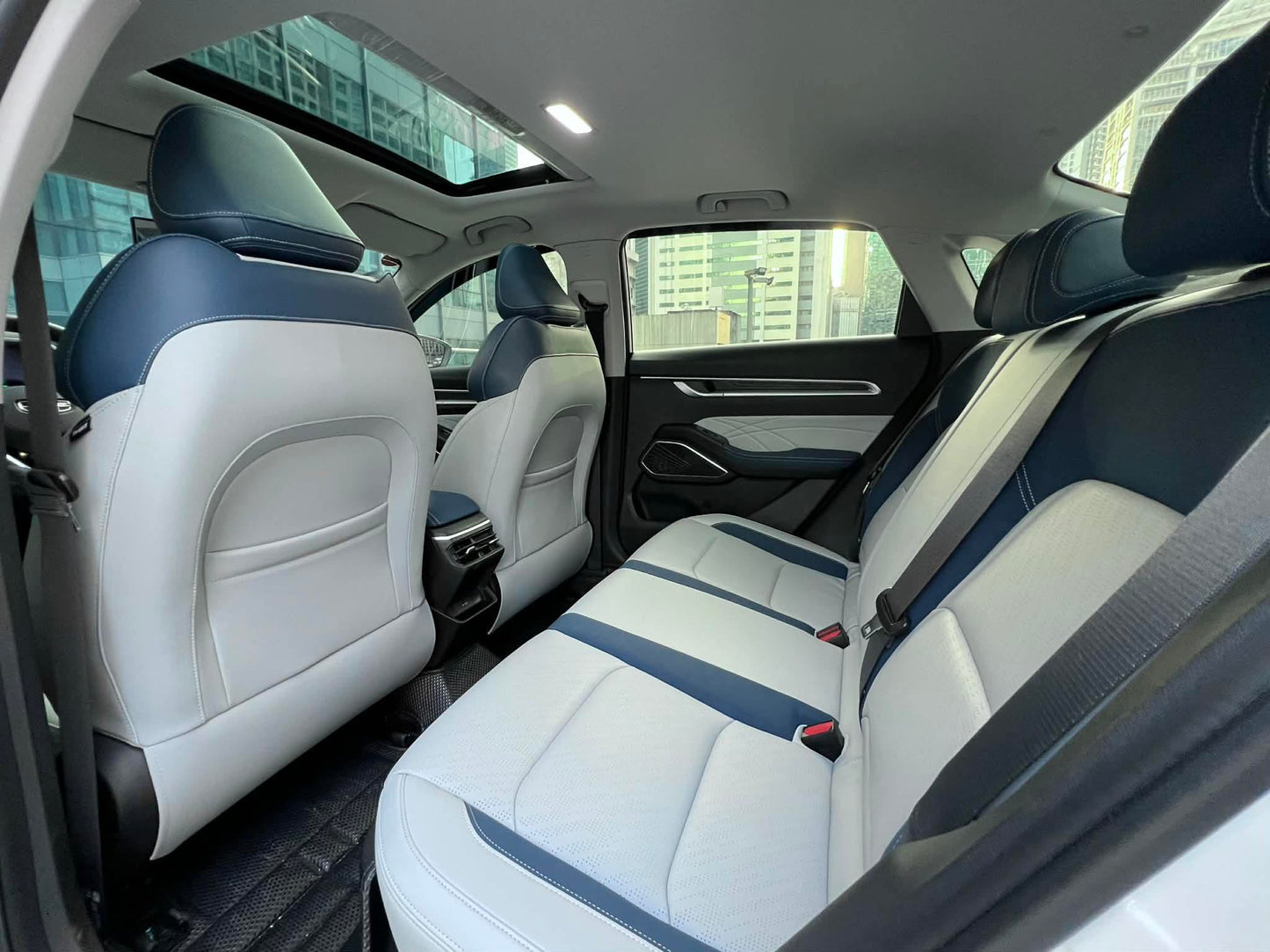 2023 Geely Emgrand Premium 1.5, Automatic, Gas