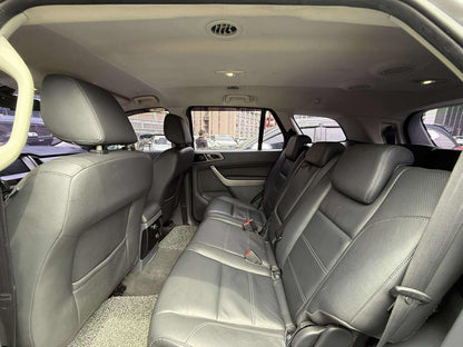 2018 Ford Everest Trend 4x2 2.2,
Automatic, Diesel