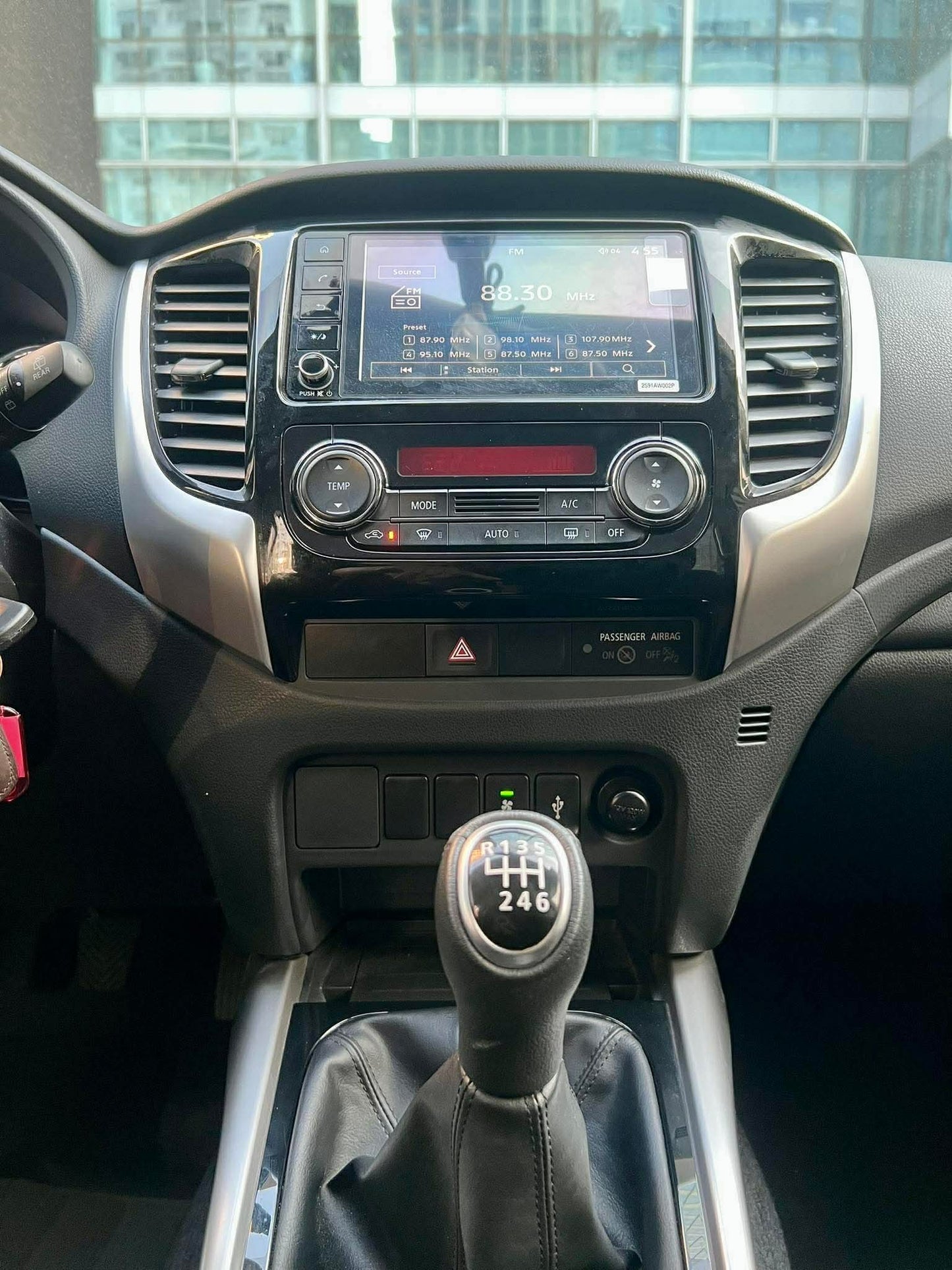 2025 Mitsubishi Montero GLX, Manual, Diesel
