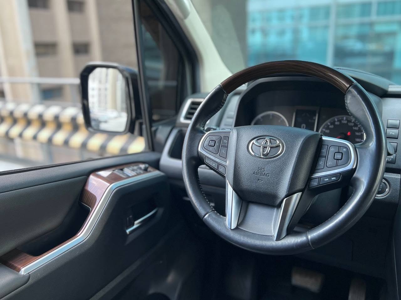 2022 Toyota HiAce Super Grandia Elite 2.8, Automatic, Diesel