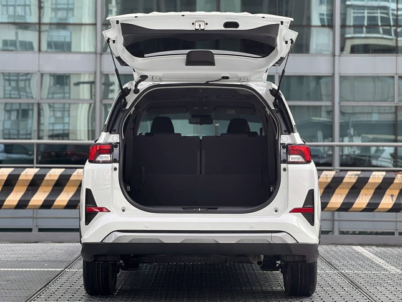 2026 Toyota Veloz 1.5 V, Automatic, Gas