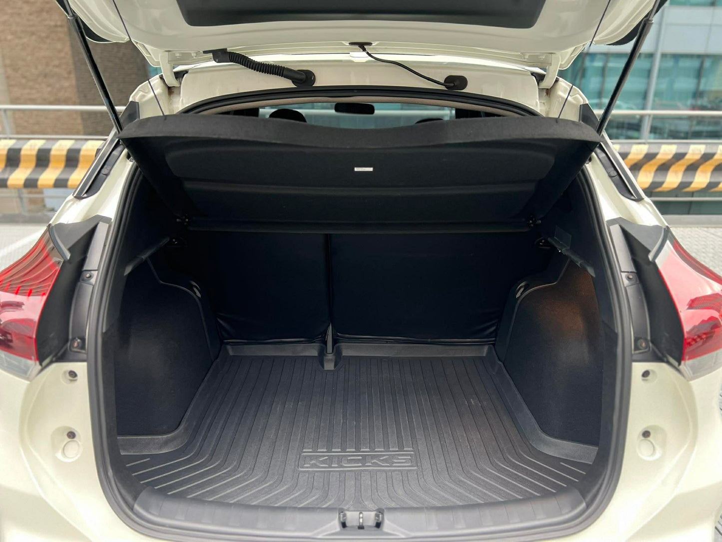 2024 Nissan Kicks E-Power VE 1.2L, Automatic, Gas Hybrid