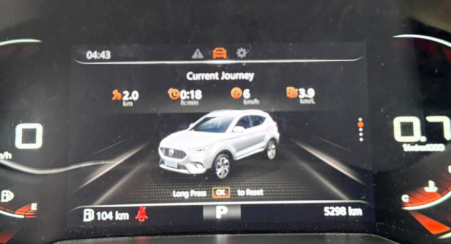 2024 MG ZS 1.5 MCE LUX, Automatic, Gas