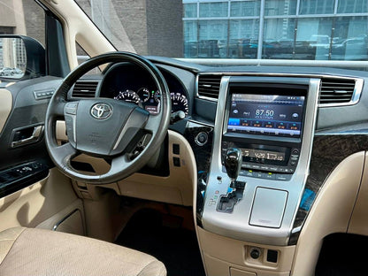 2013 Toyota Alphard 3.5 V6, Automatic, Gas