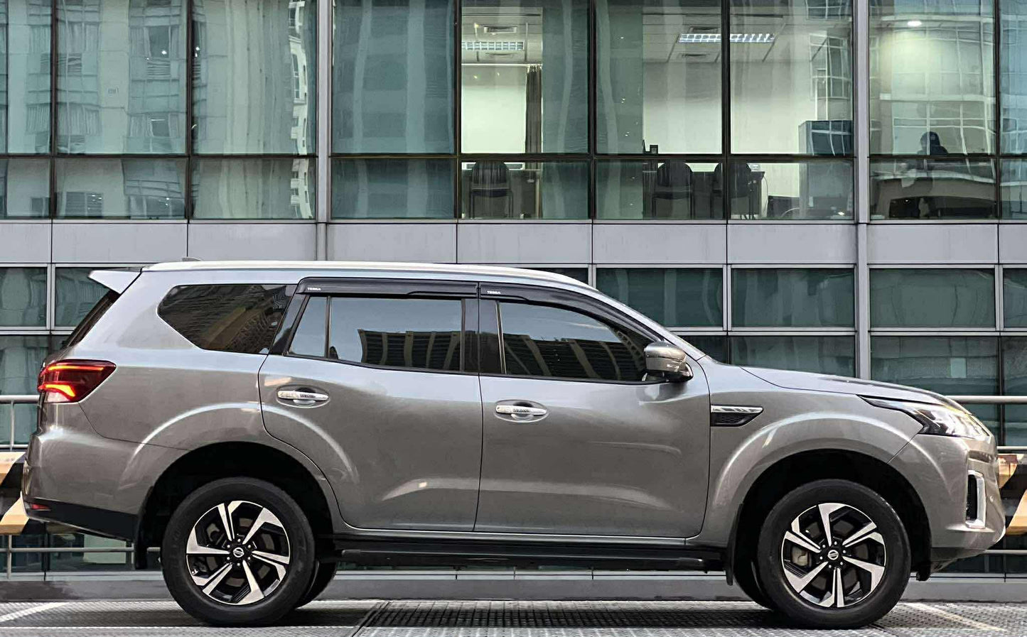 2022 Nissan Terra VL 4x2, Automatic, Diesel