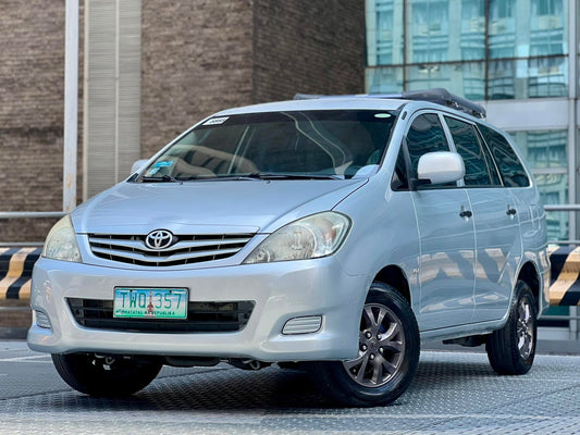 2011 Toyota Innova E 2.0, Automatic, Gas