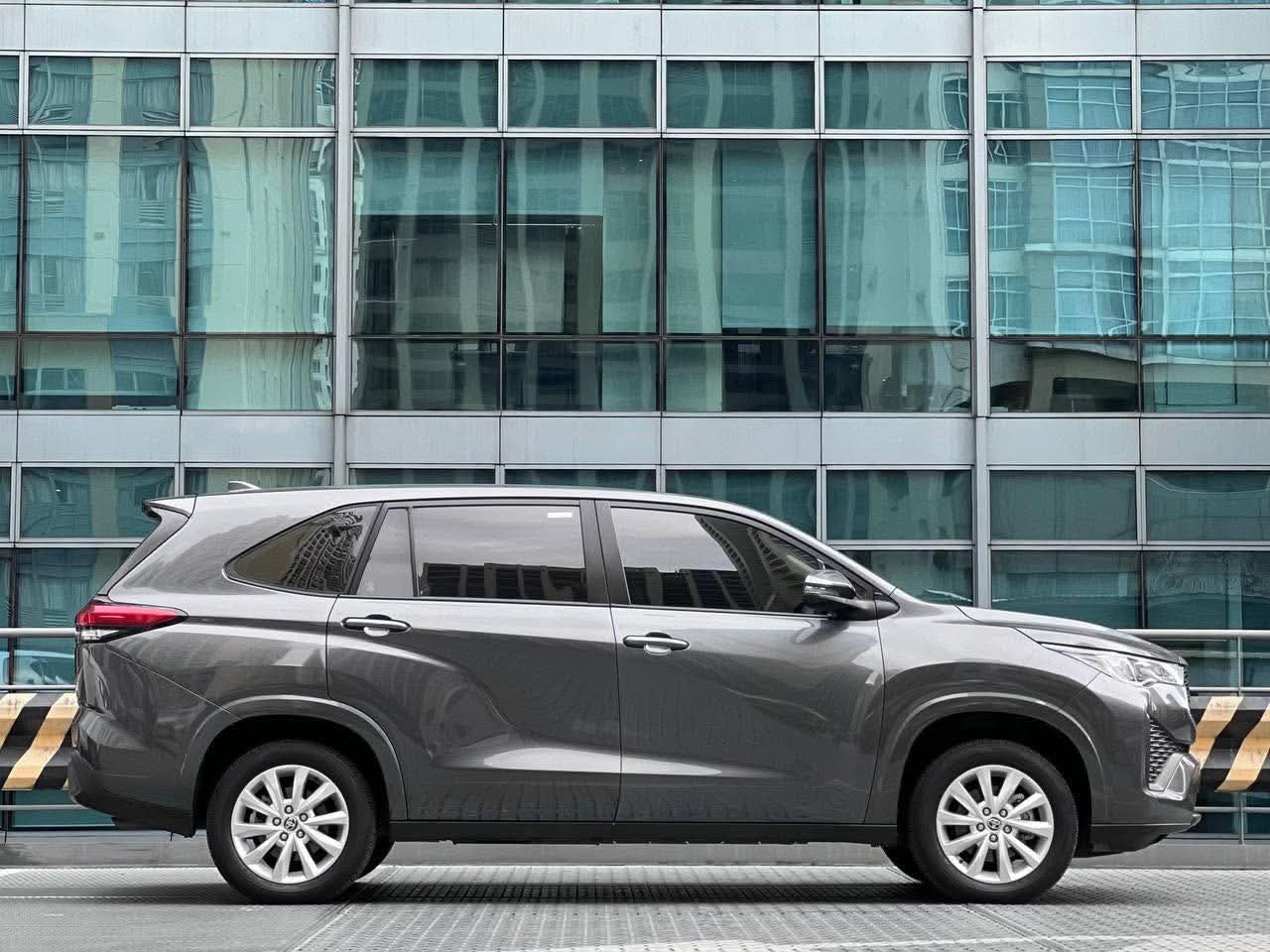 2025 Toyota Innova Zenix 2.0 V, Automatic, Gas