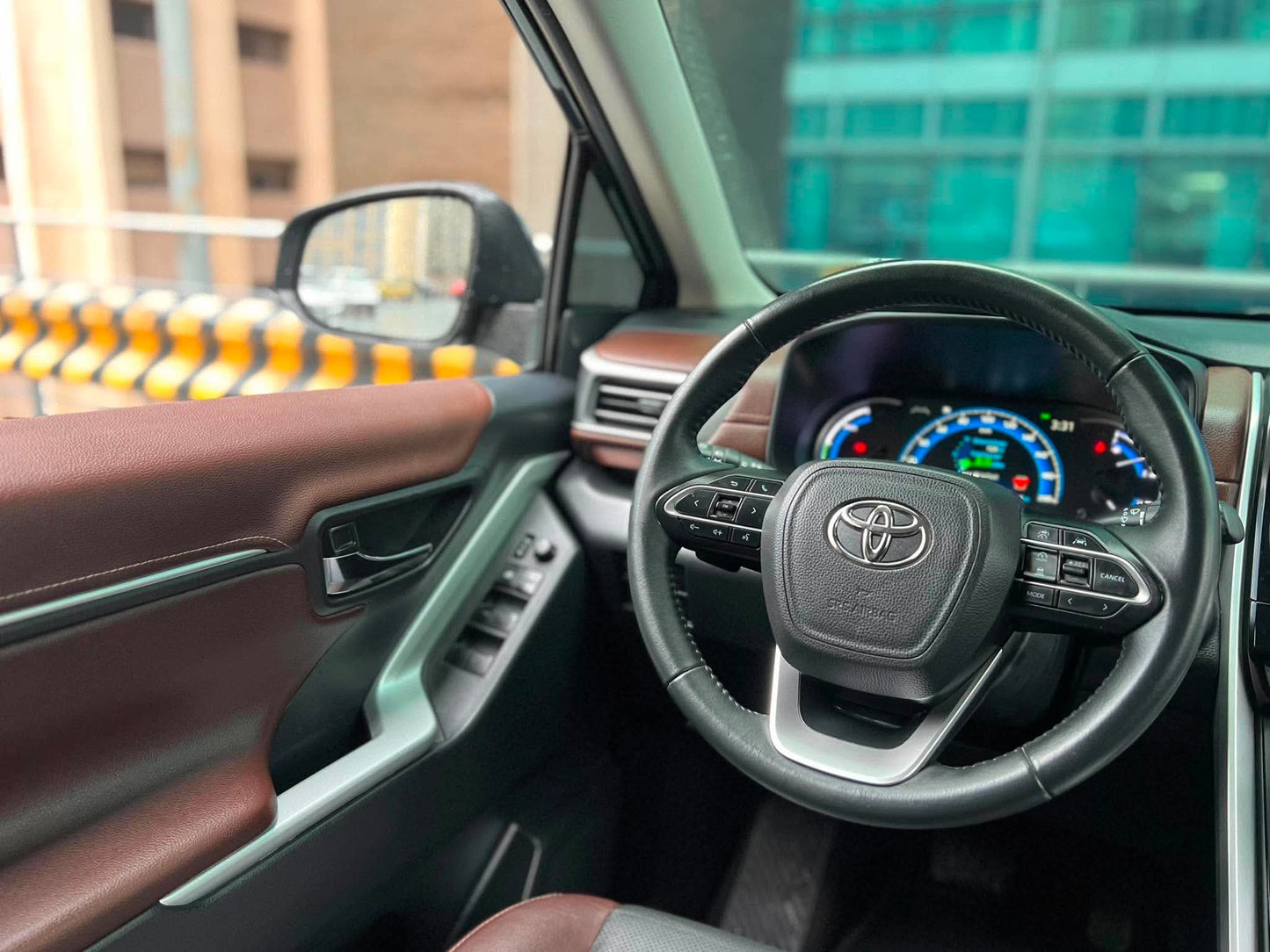 2024 Toyota Innova Zenix 2.0 Q HEV CVT, Automatic, Gas