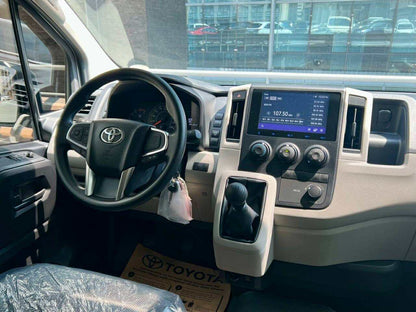 2025 Toyota Commuter 2.8 Deluxe, Manual, Diesel