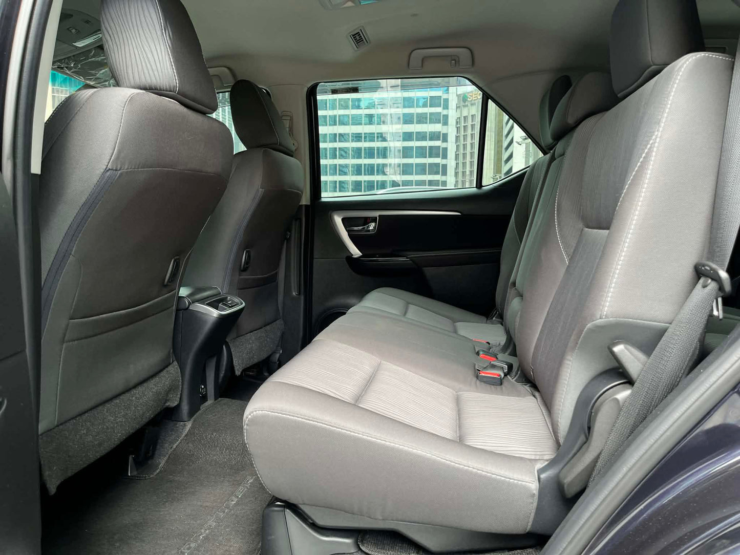 2023 Toyota Fortuner 2.4 V, Automatic, Diesel