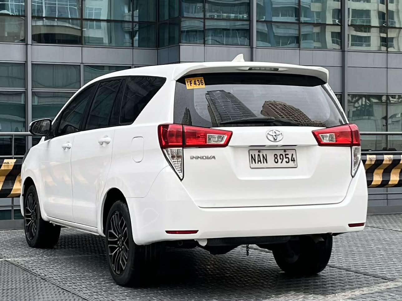 2020 Toyota Innova J 2.8, Manual, Diesel