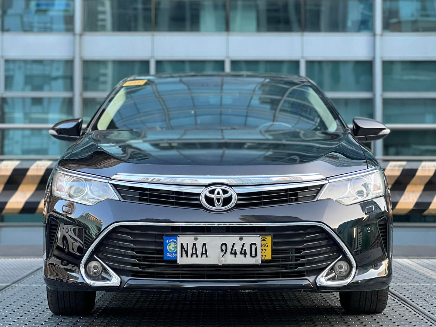 2018 Toyota Camry 2.5 V, Automatic, Gas