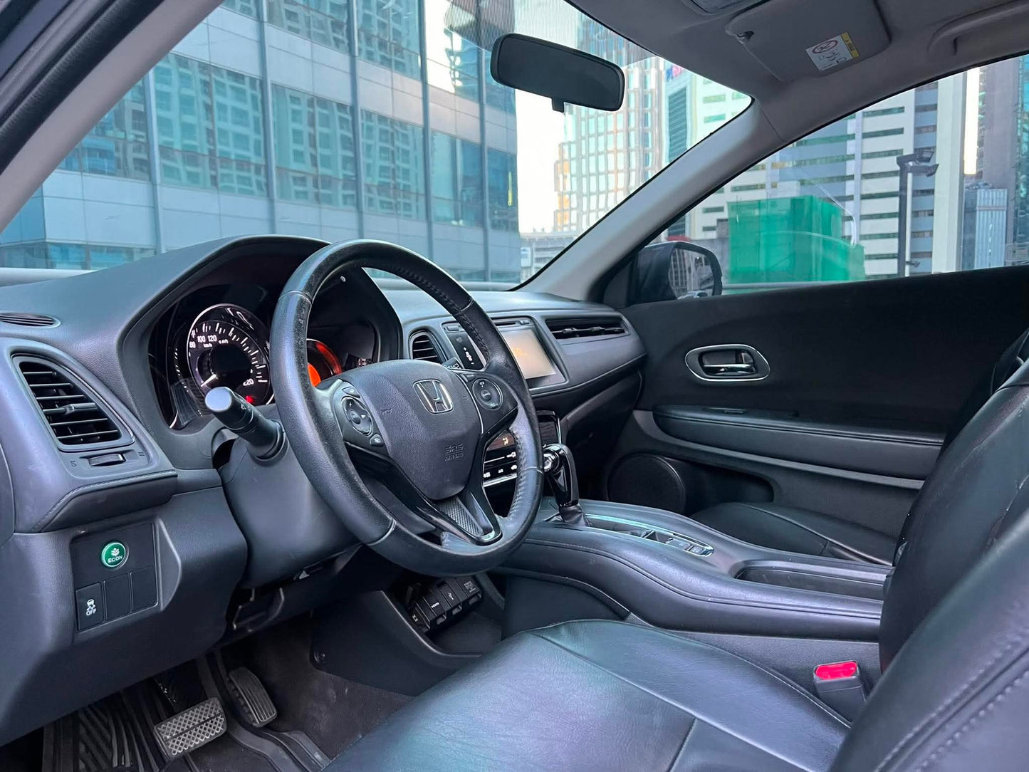 2015 Honda HRV 1.8 E, Automatic, Gas