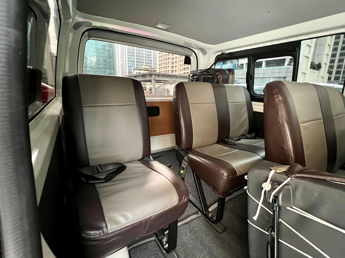 2023 Toyota Hiace Commuter 3.0, Manual, Diesel