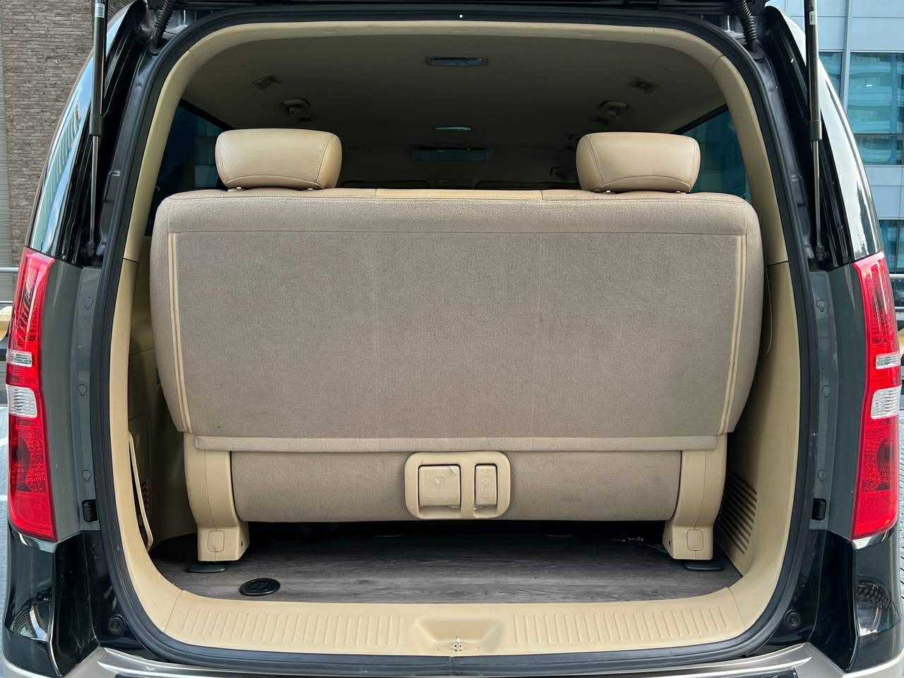 2020 Hyundai Starex Gold 2.5, Automatic, Diesel