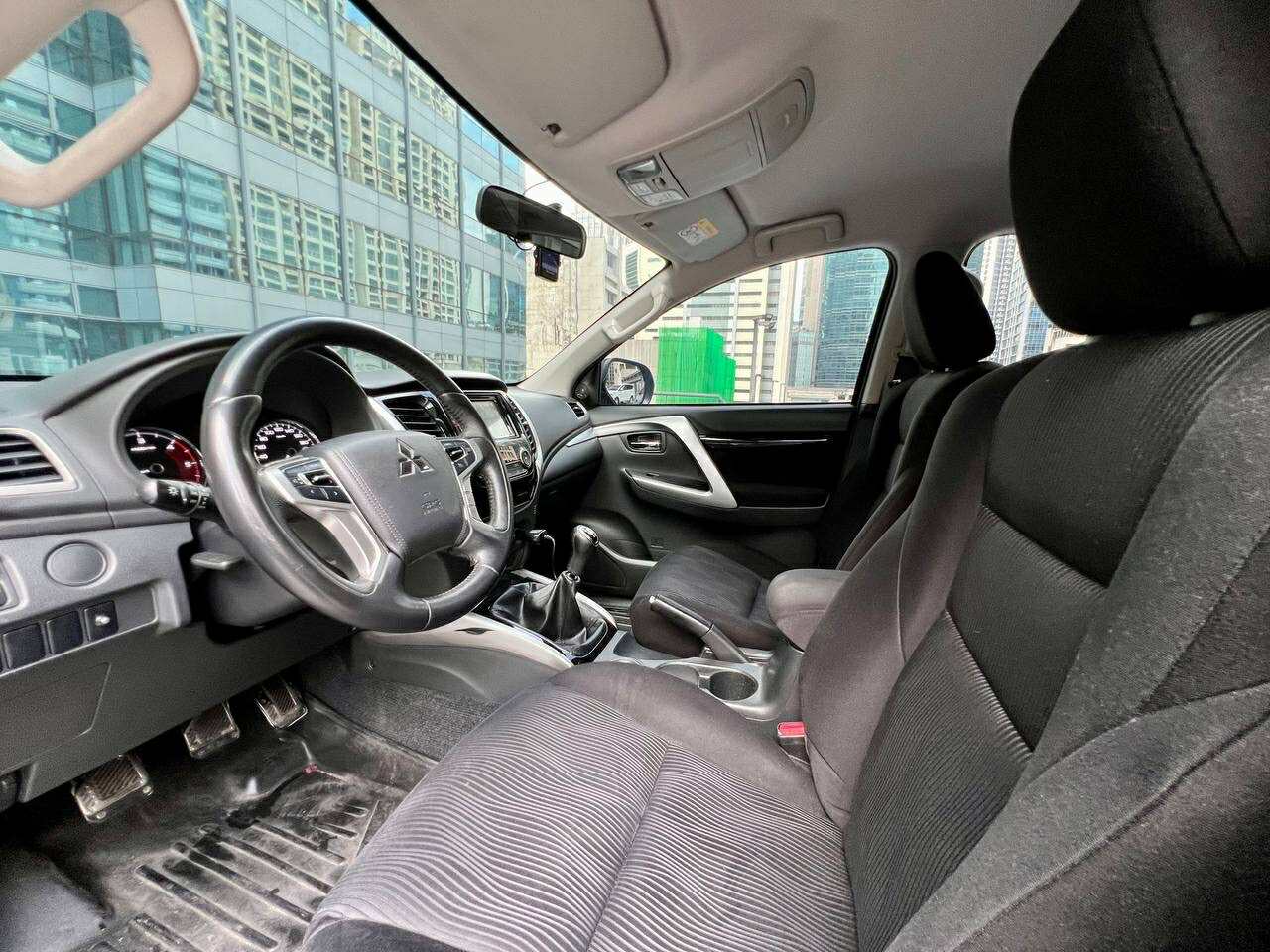 2017 Mitsubishi Montero 2.5 GLX 4x2, Manual, Diesel