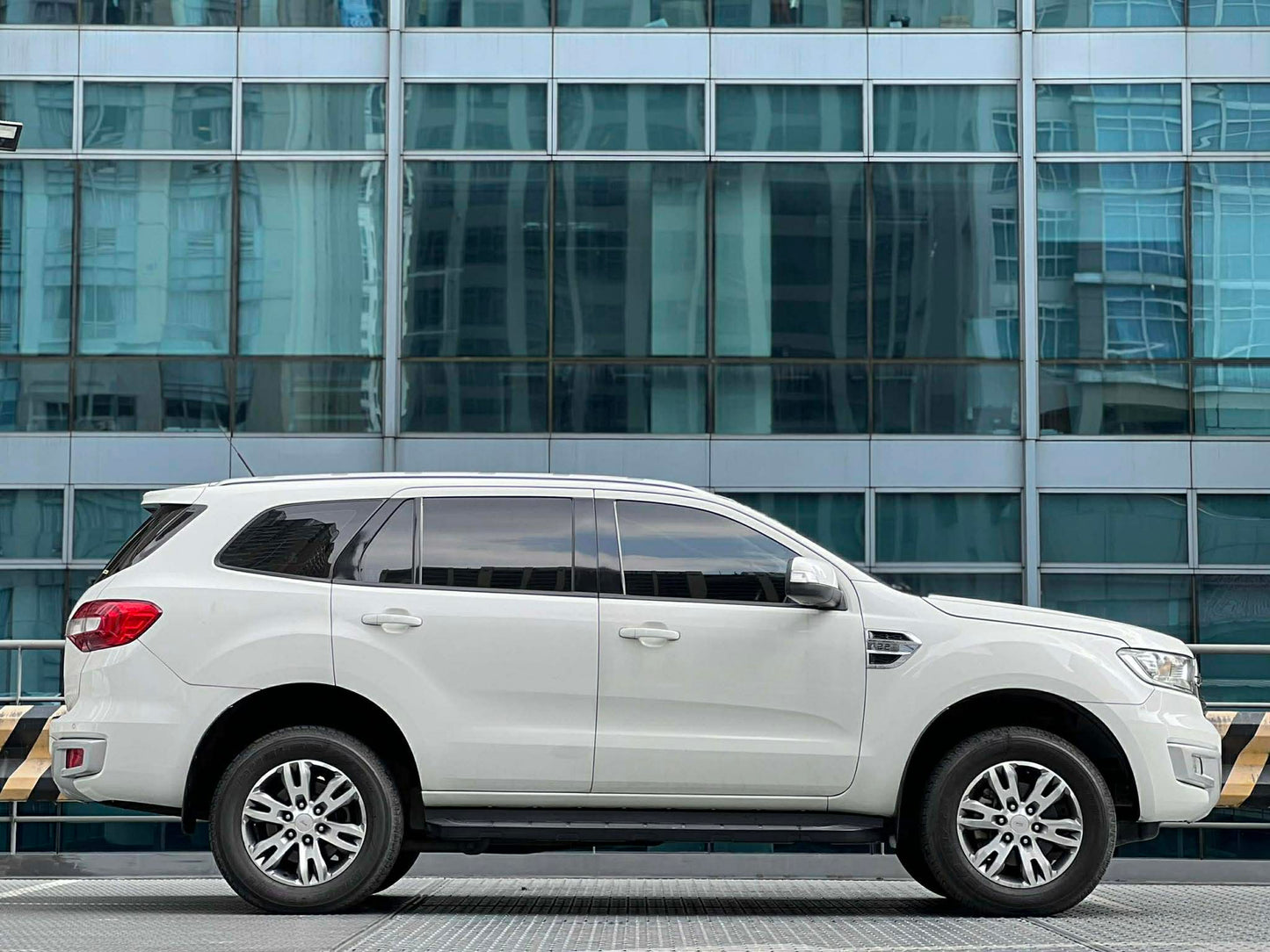 2016 Ford Everest Trend 4x2 2.2, Automatic, Diesel