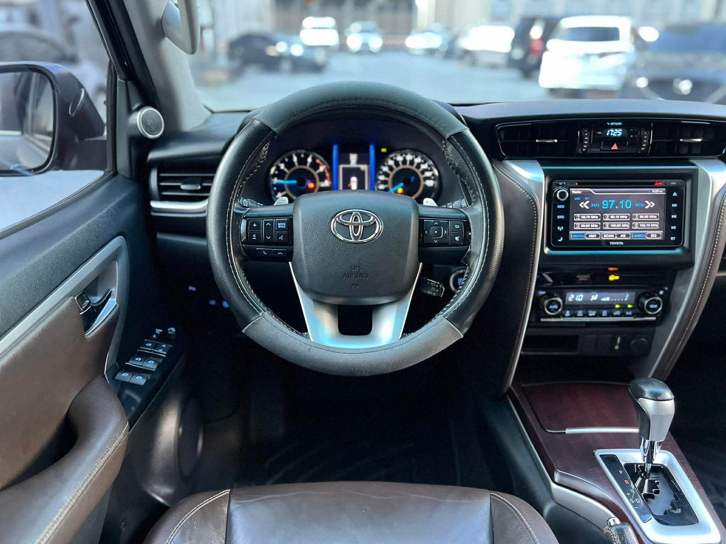2017 Toyota Fortuner V 4x2, Automatic, Diesel