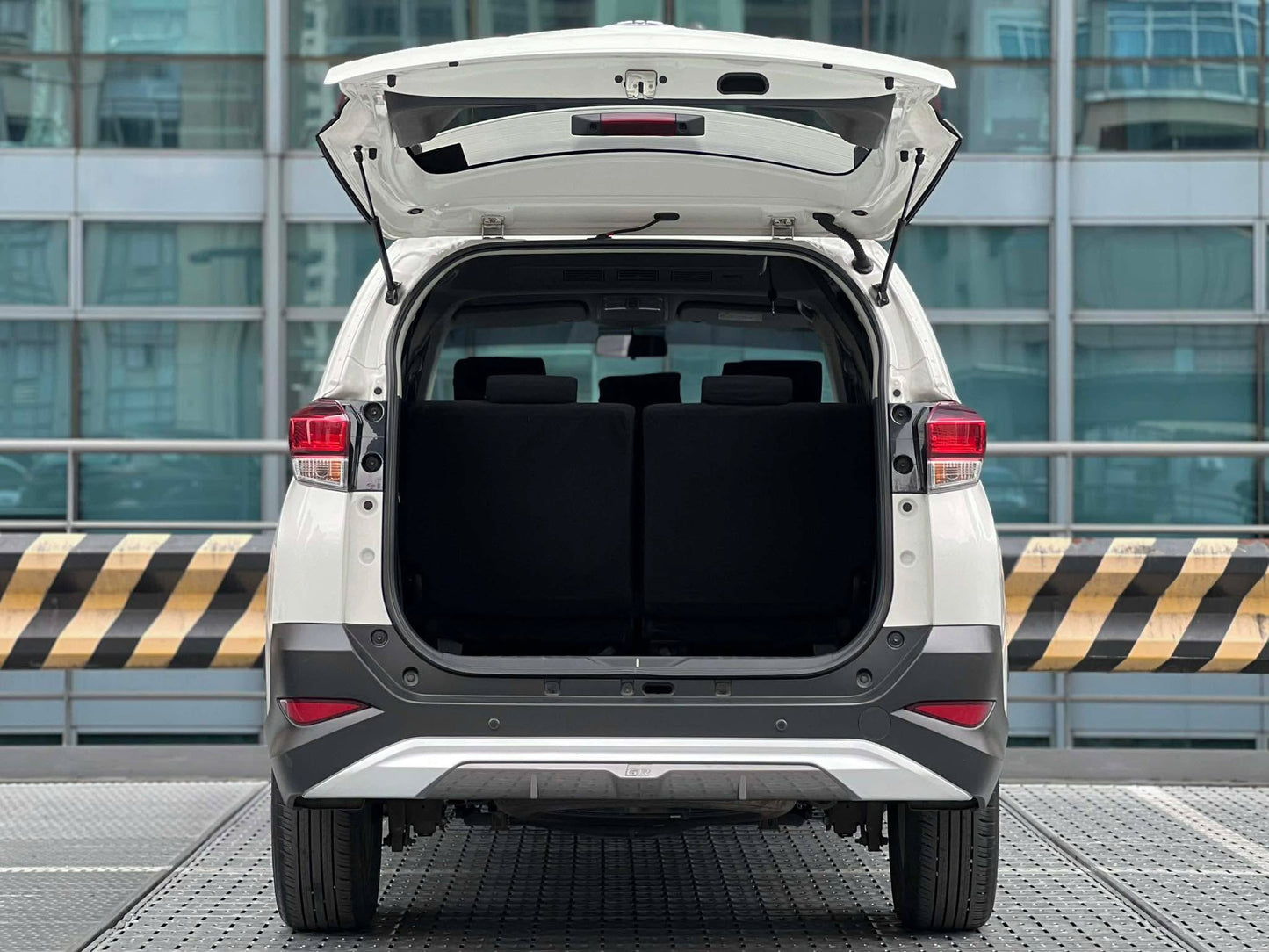 2022 Toyota Rush 1.5 GRS, Automatic, Gas