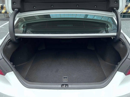 2020 Toyota Camry 2.5 V, Automatic, Gas